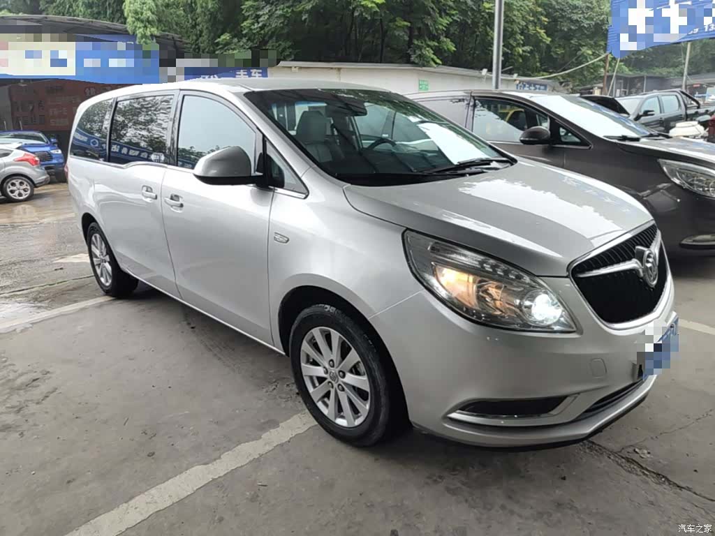 Buick GL8, 2017 4