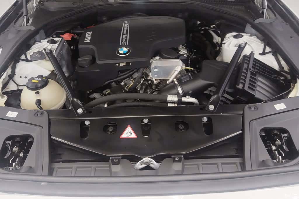 BMW 5 Series, 2016 10