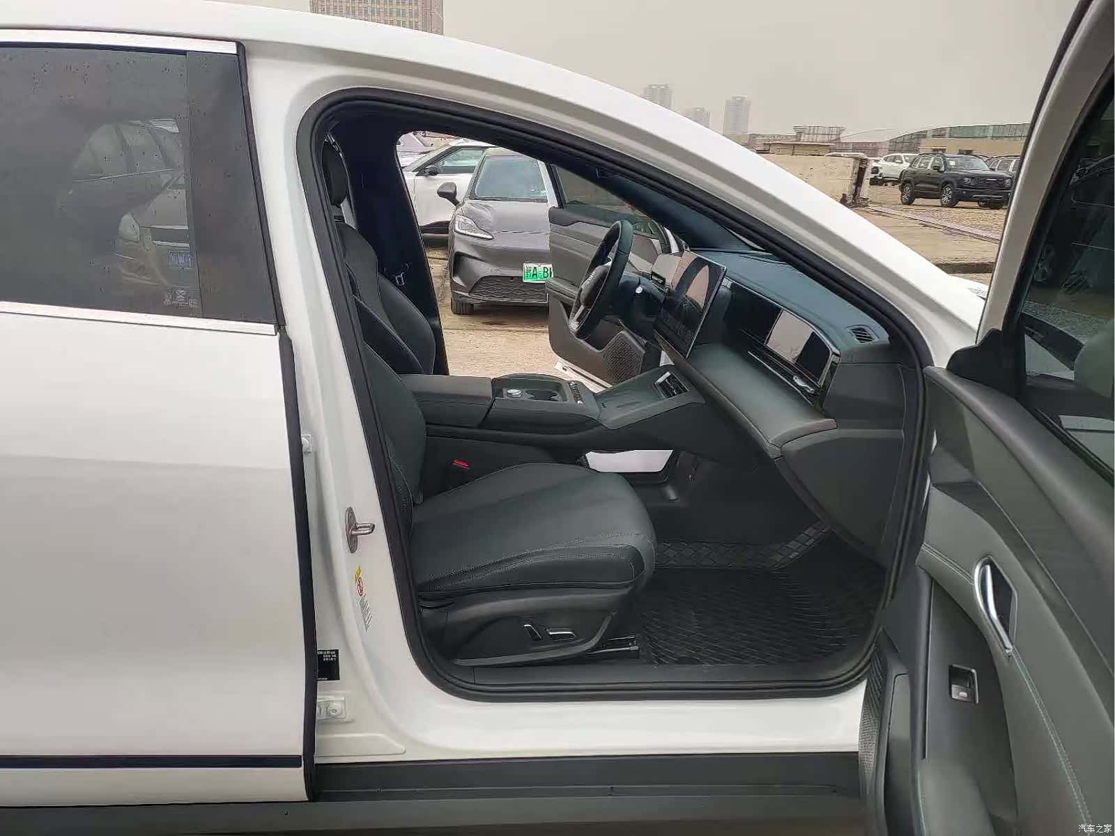 BYD Qin, 2025 10