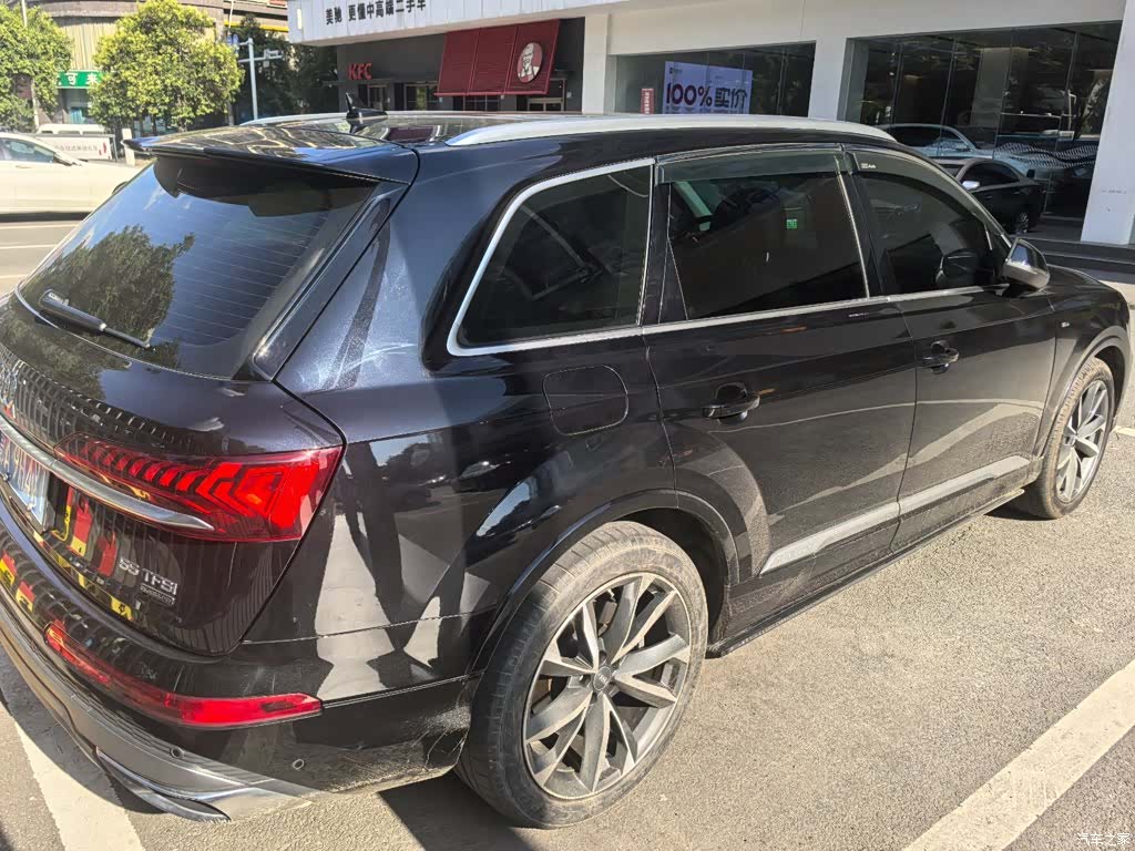 Audi Q7, 2020 4