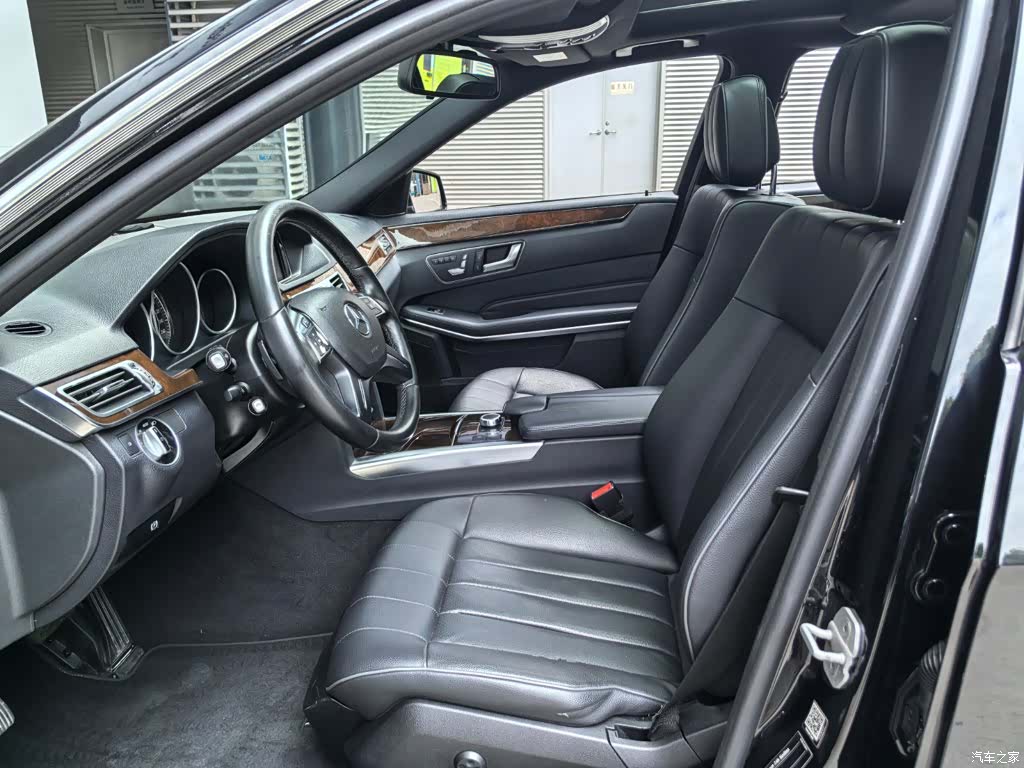 Mercedes-Benz E-Class, 2015 3