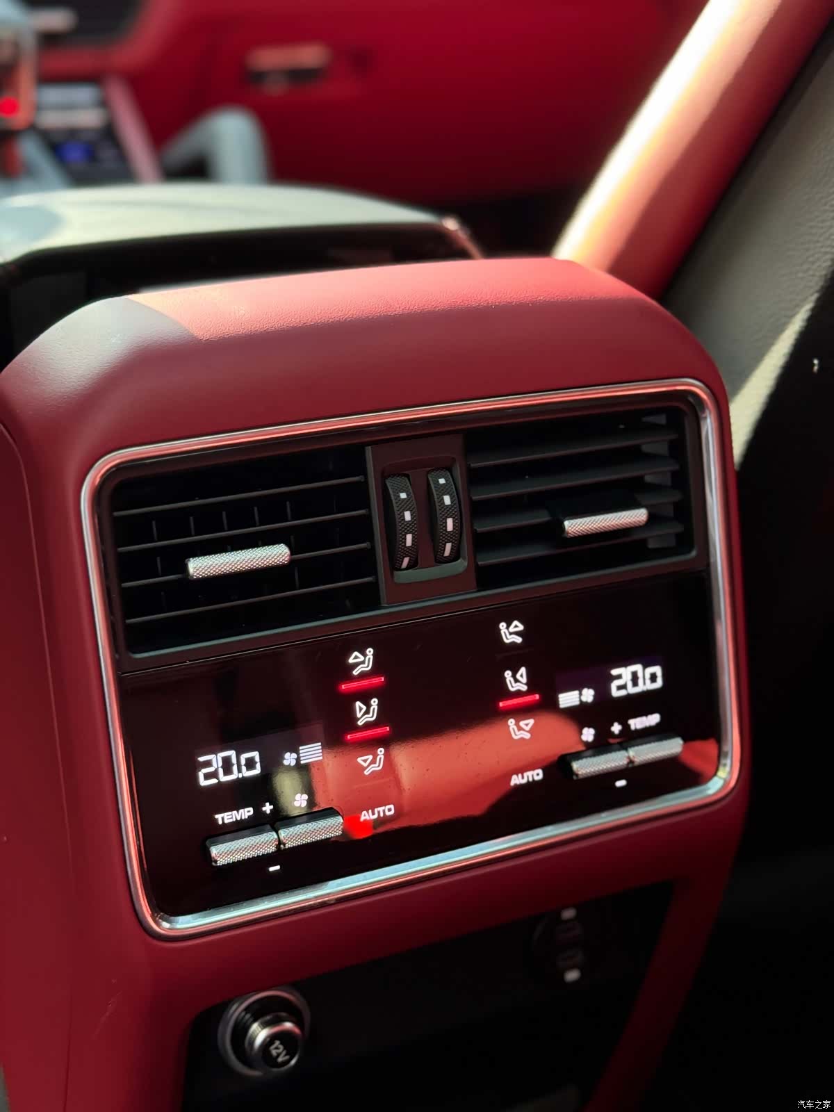 Porsche Cayenne, 2023 9