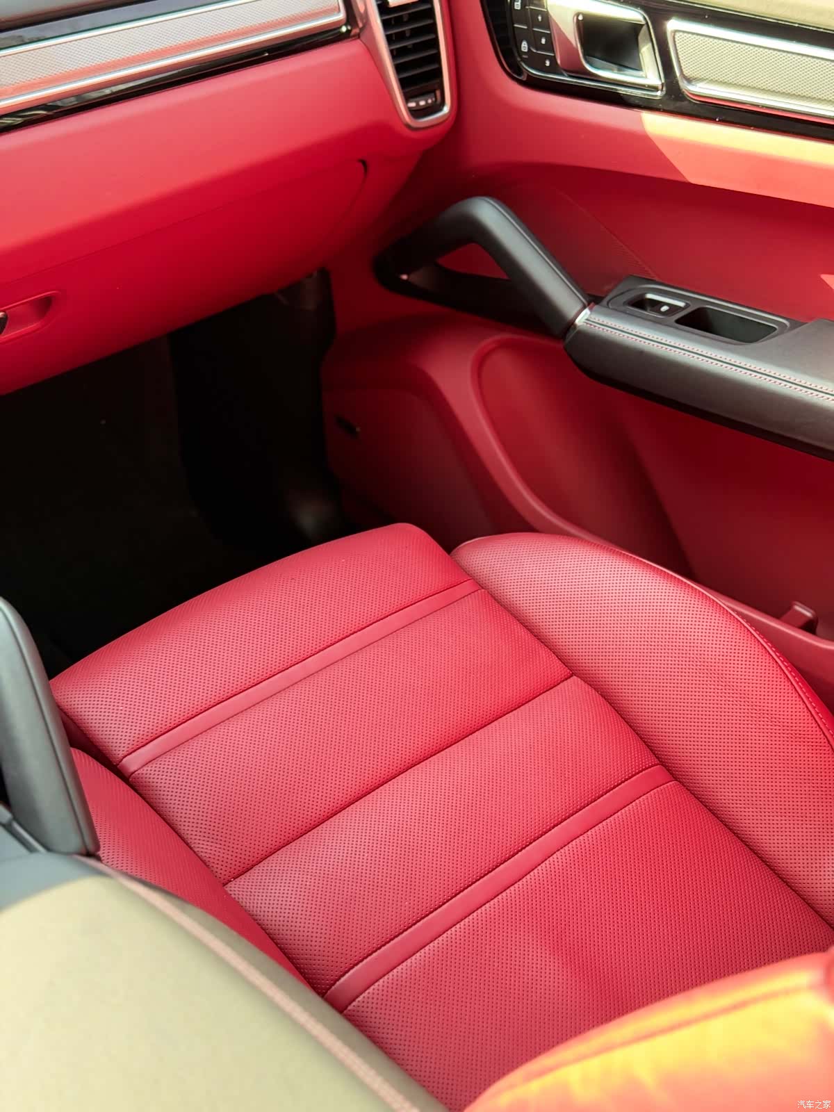 Porsche Cayenne, 2023 10