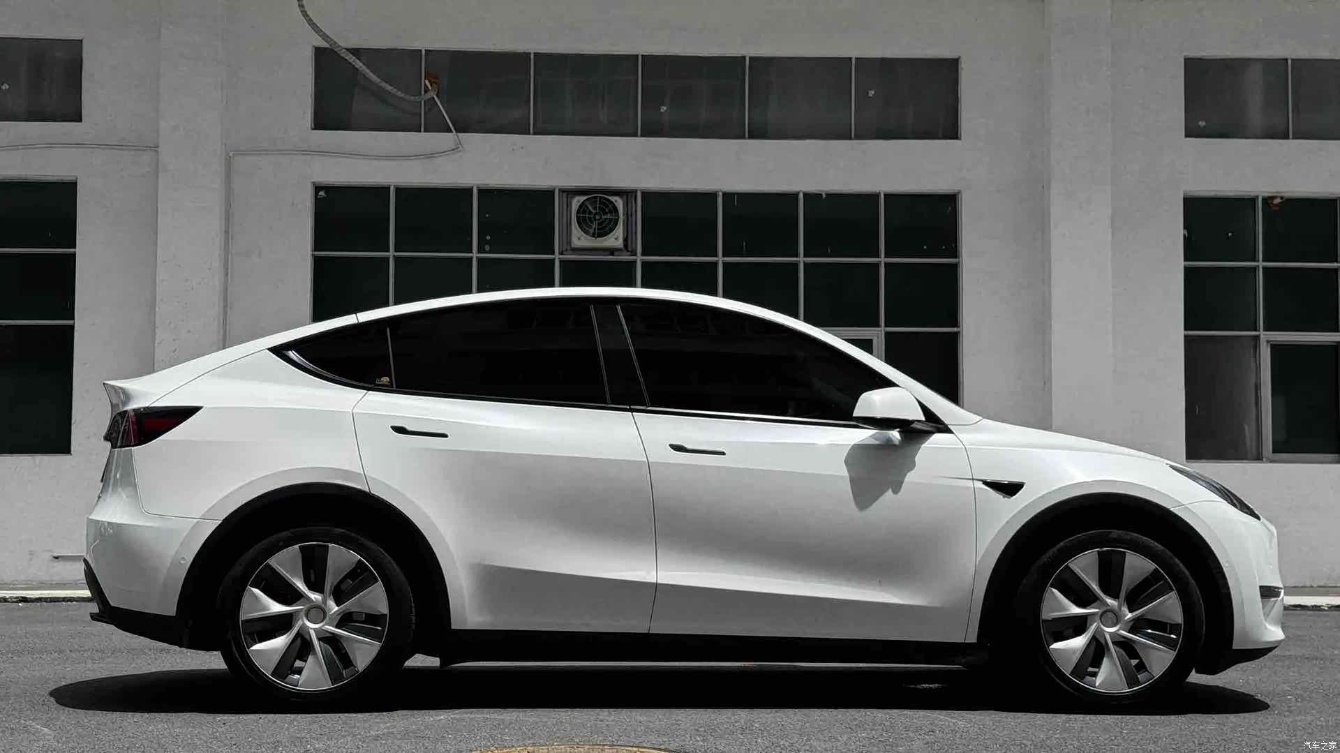 Tesla Model Y, 2021 6