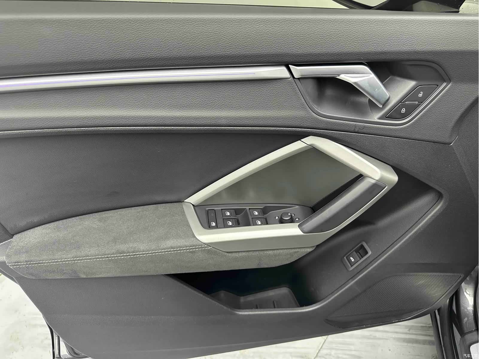 Audi Q3, 2023 10