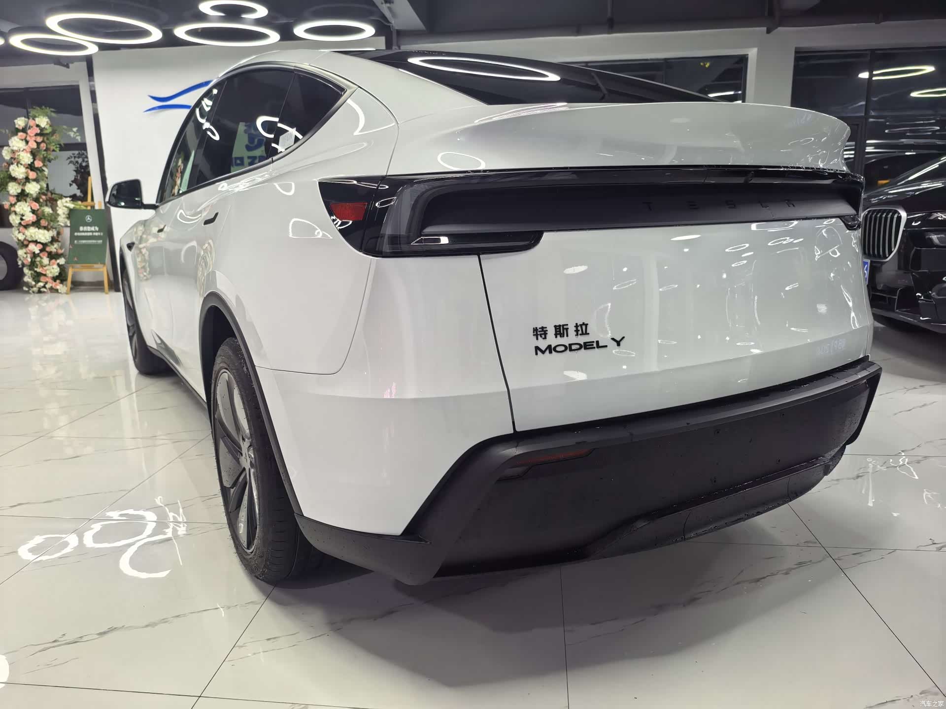 Tesla Model Y, 2026 6