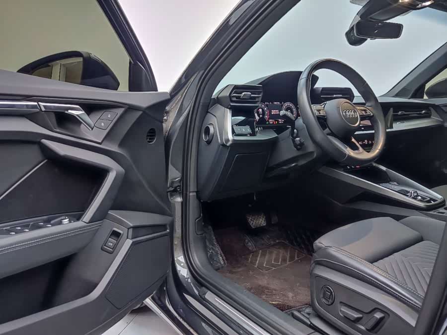 Audi A3 2023, фото 7