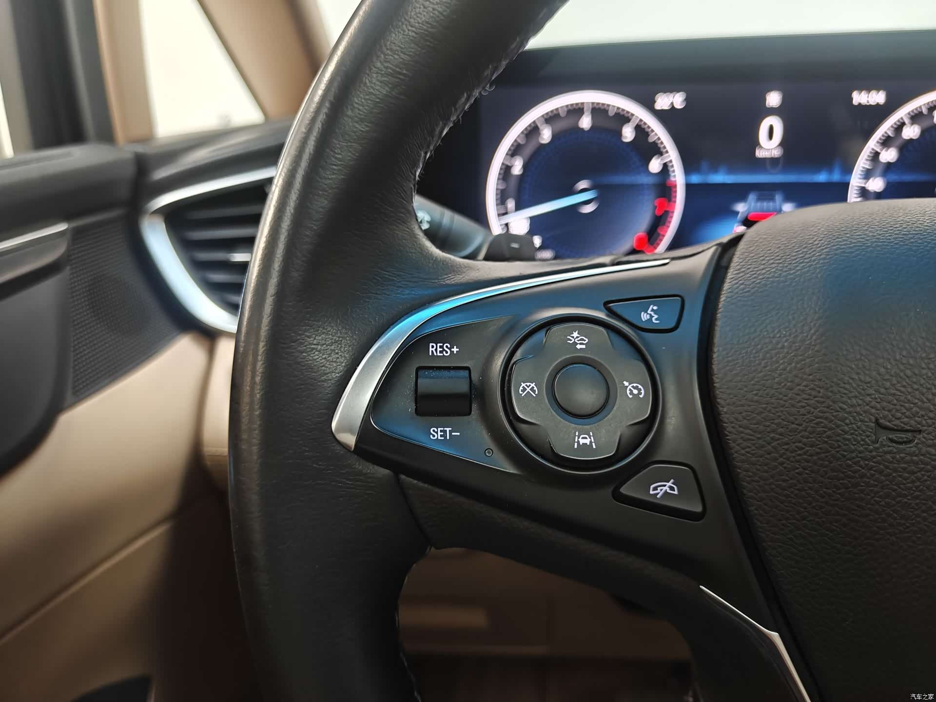 Buick GL8, 2021 11