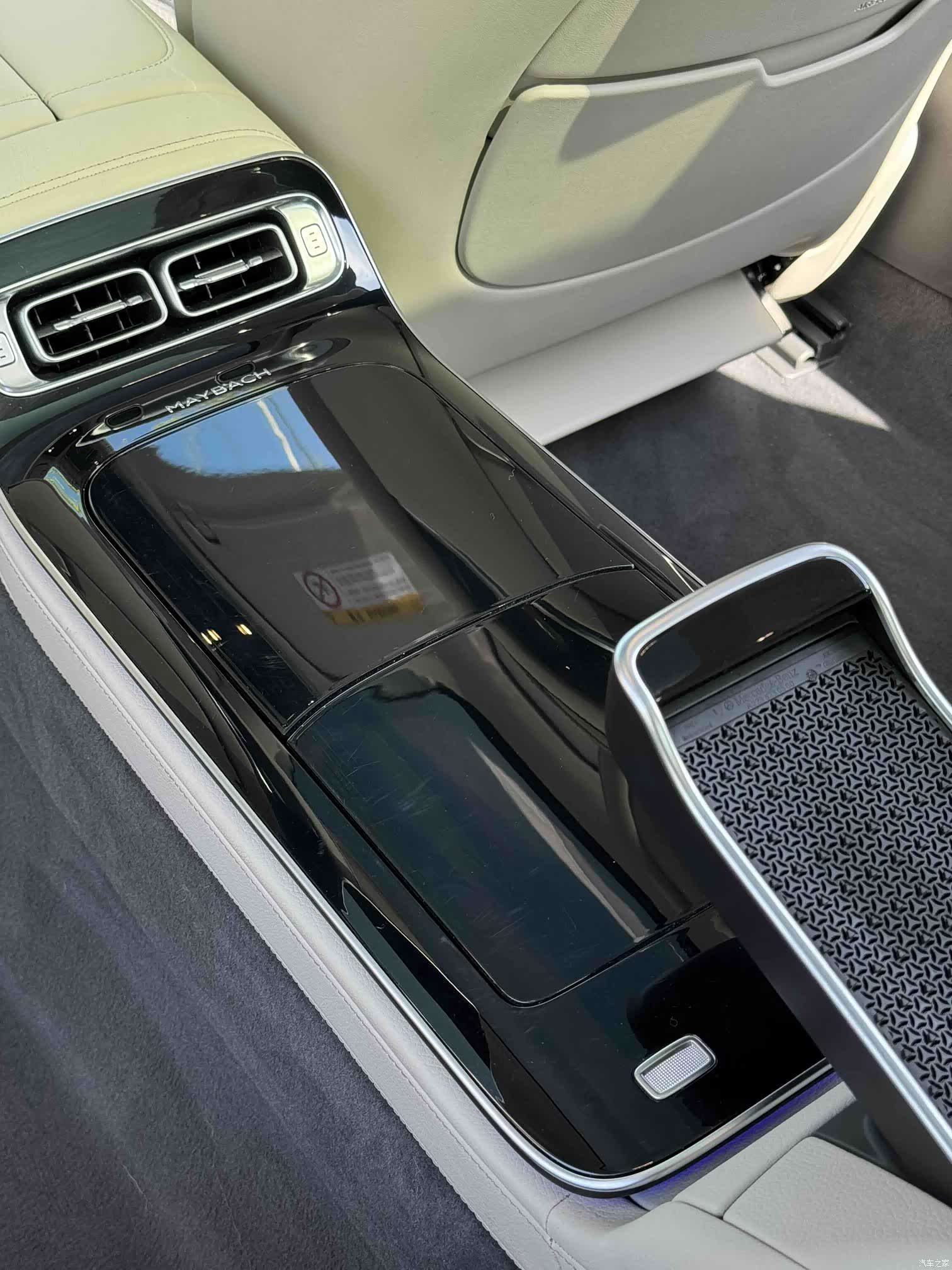 Maybach S-Class, 2022 12