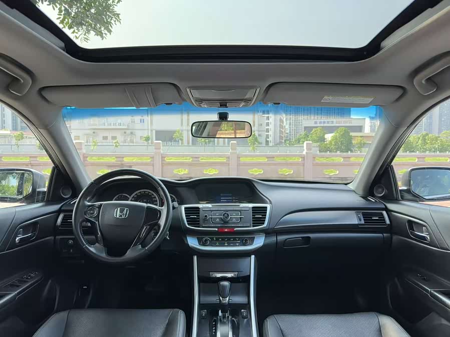 Honda Accord 2016, фото 5
