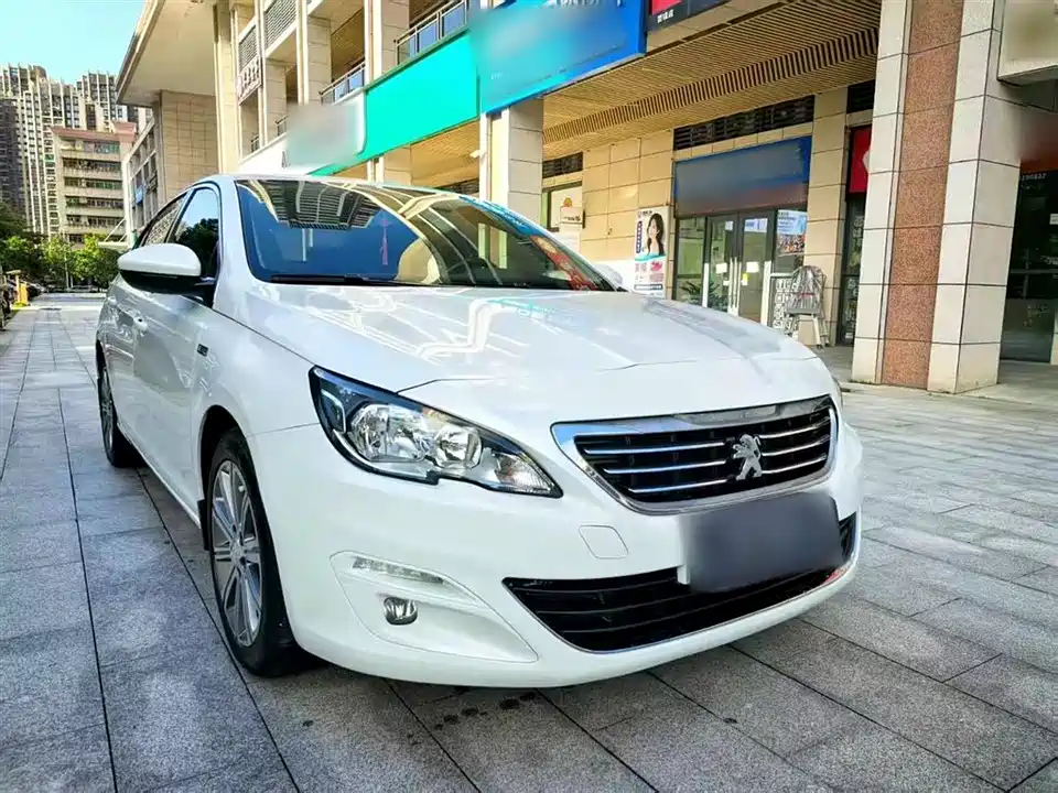 Peugeot 408