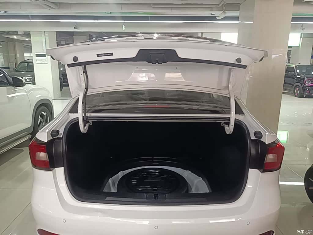 Roewe i5, 2020 19