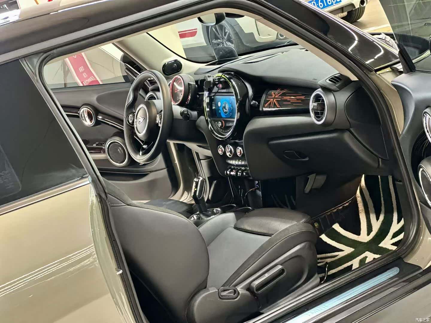 Mini Cooper, 2020 4