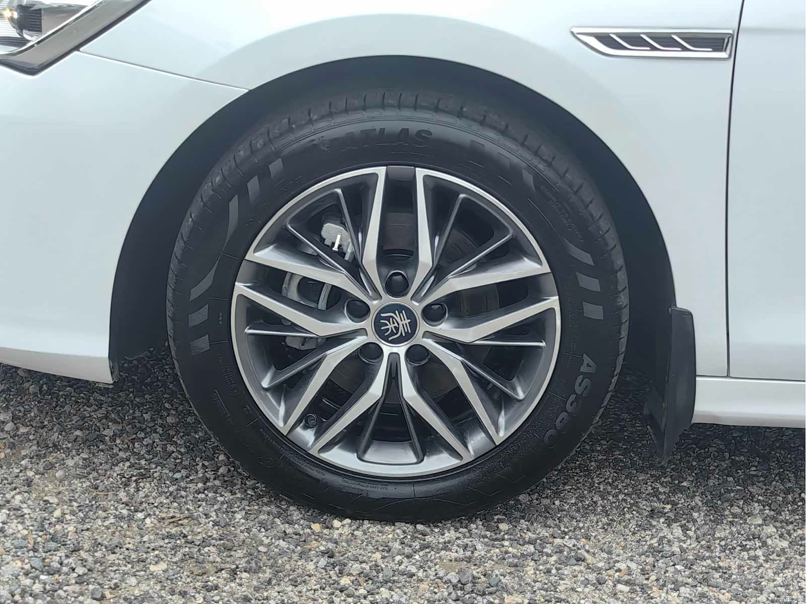 BYD Qin, 2023 10