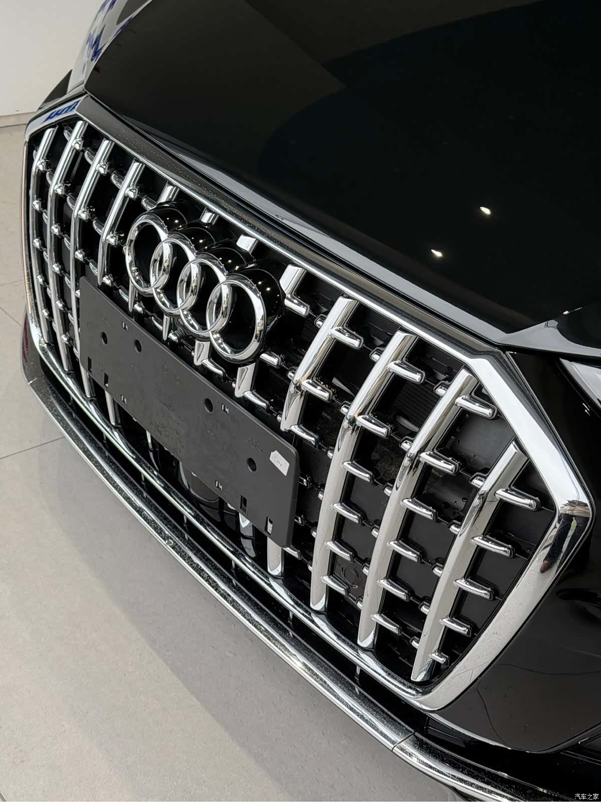 Audi A8L, 2025 2