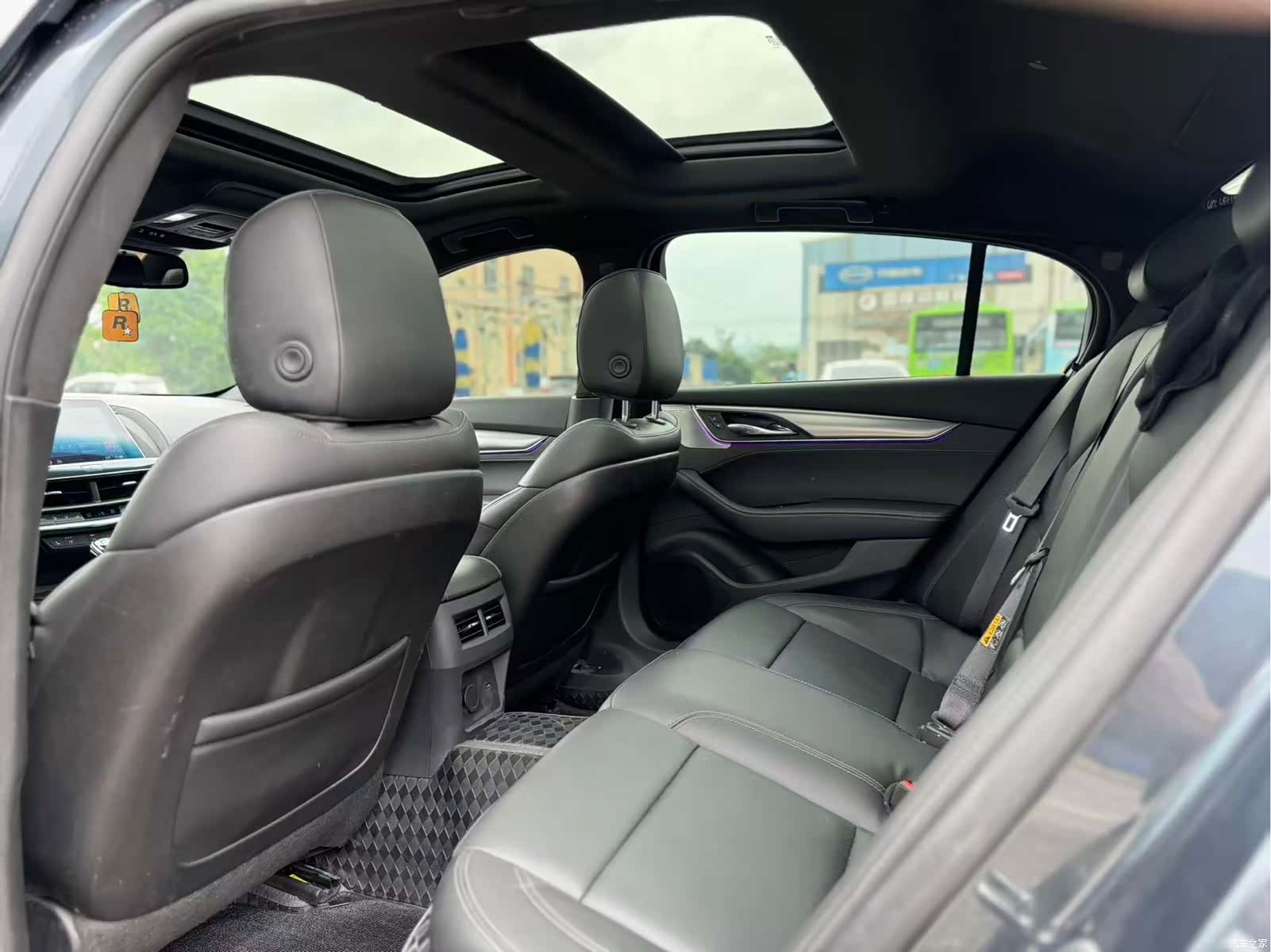 Cadillac CT5, 2021 все фото