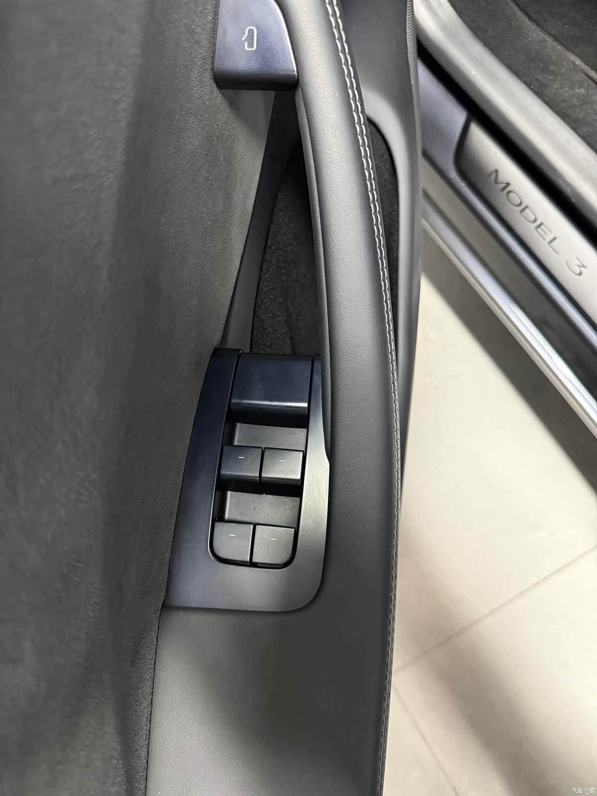 Tesla Model 3, 2024 12