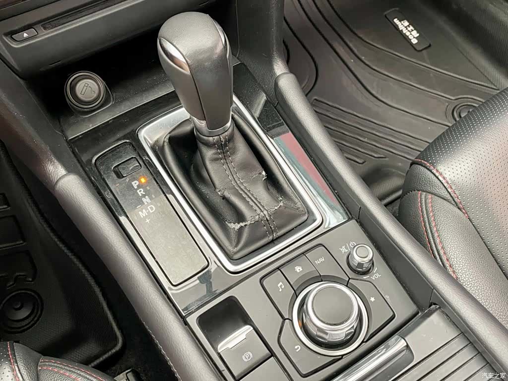 Mazda Mazda3, 2018 9