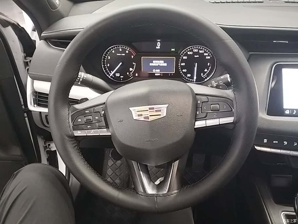 Cadillac XT4, 2021 11