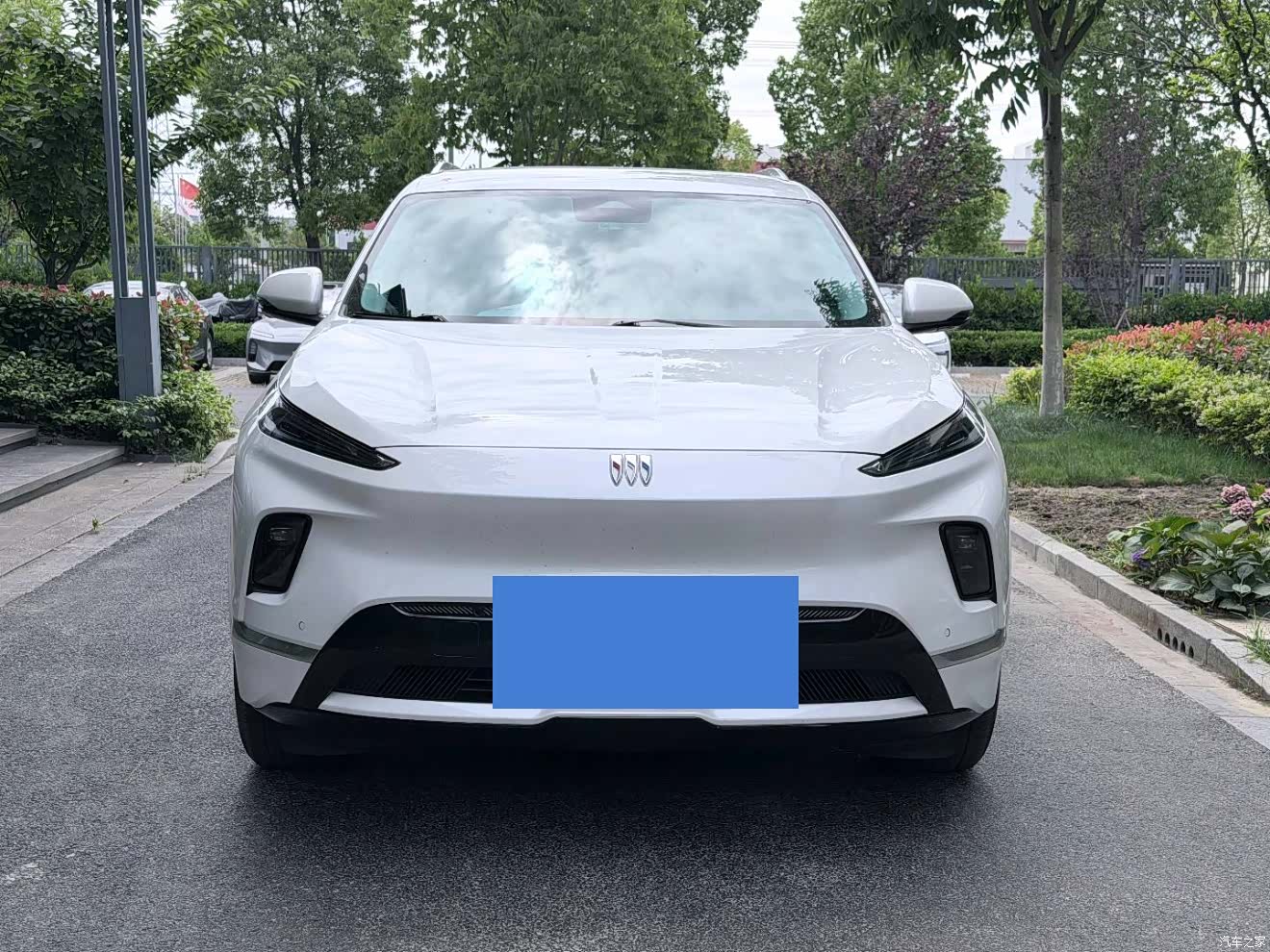 Buick E5, 2025 1