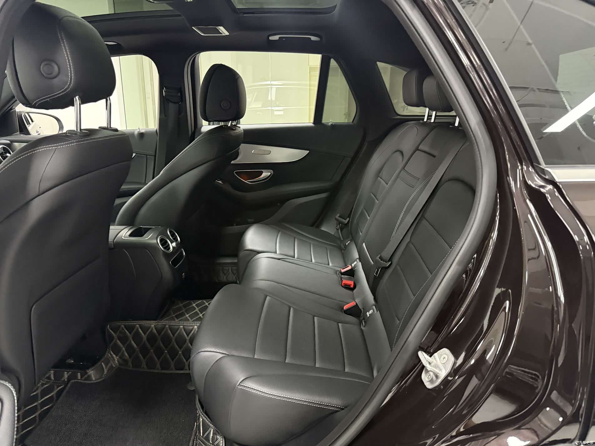 Mercedes-Benz GLC, 2020 14