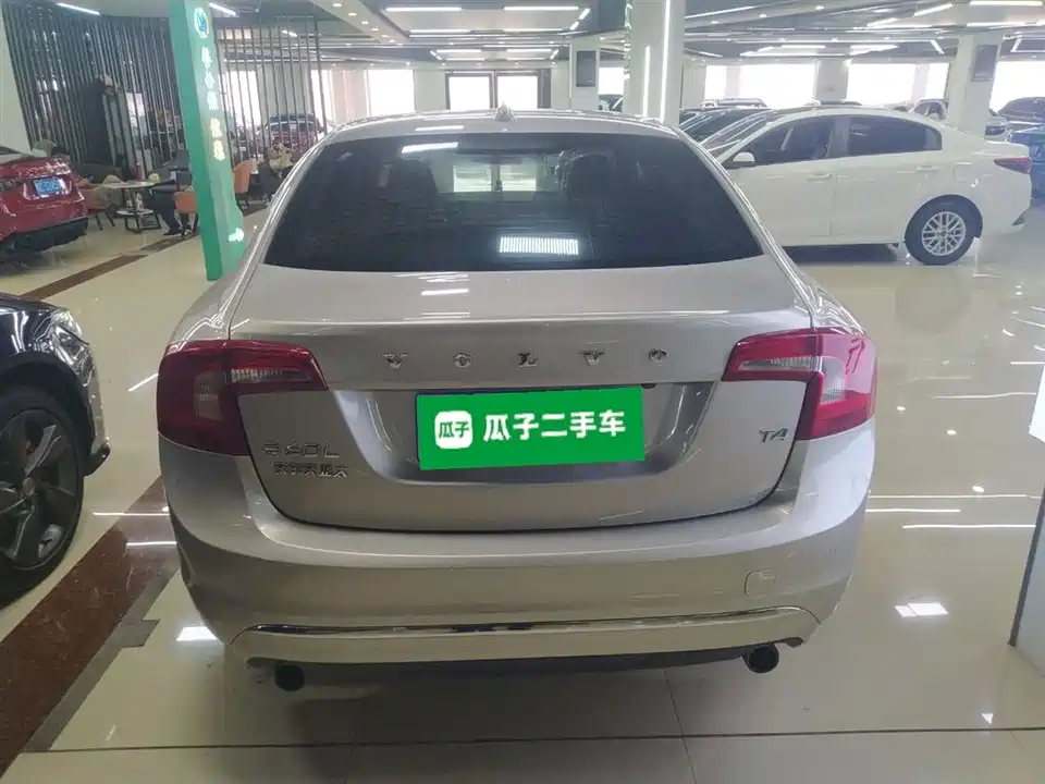 Volvo S60