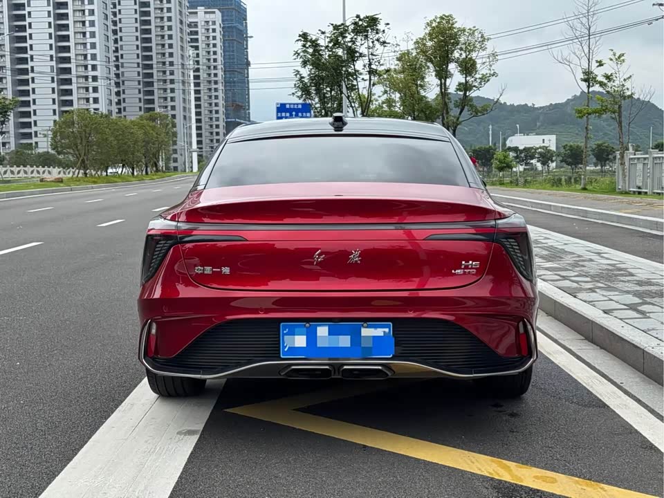 Hongqi H6