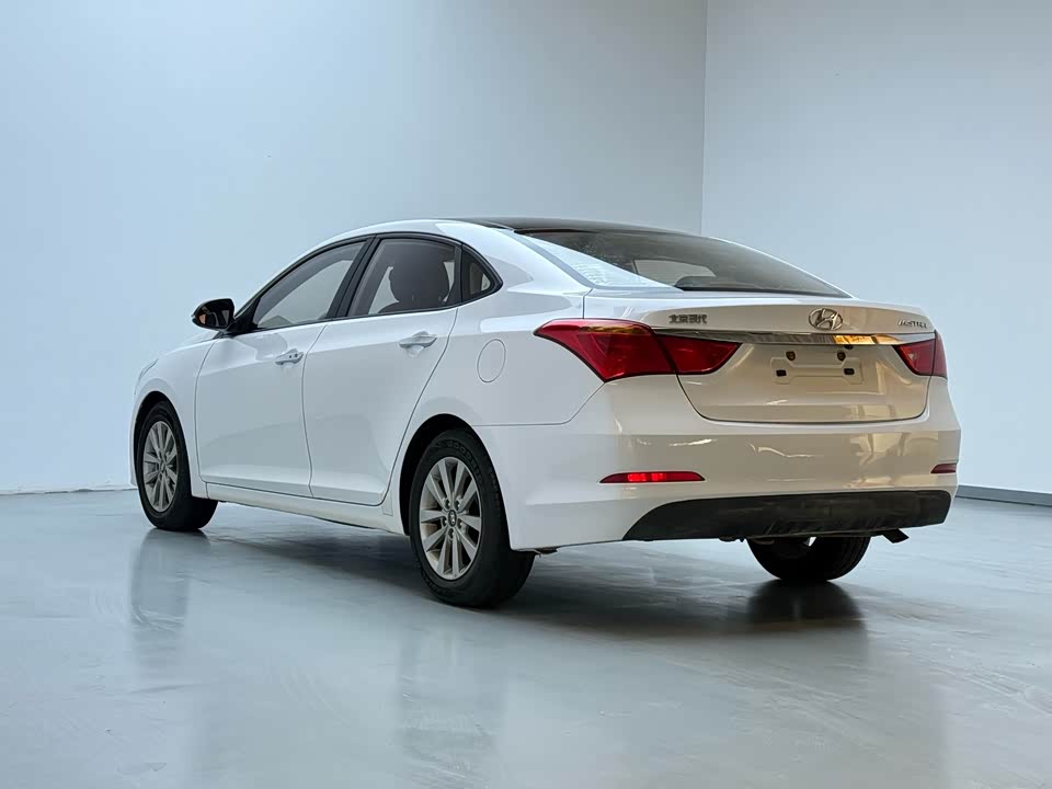 Hyundai Name picture