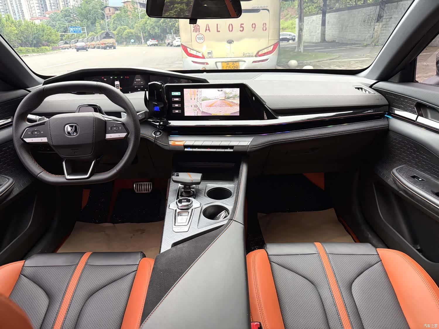 Changan UNI-V, 2025 7