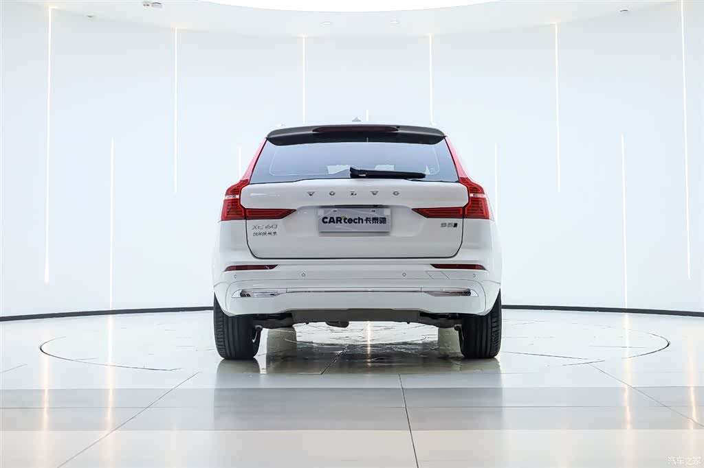 Volvo XC60, 2024 6