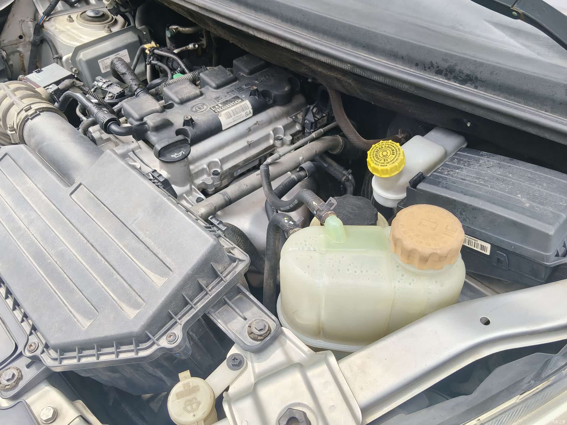 Wuling V, 2019 13