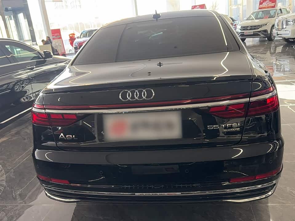 Audi A8