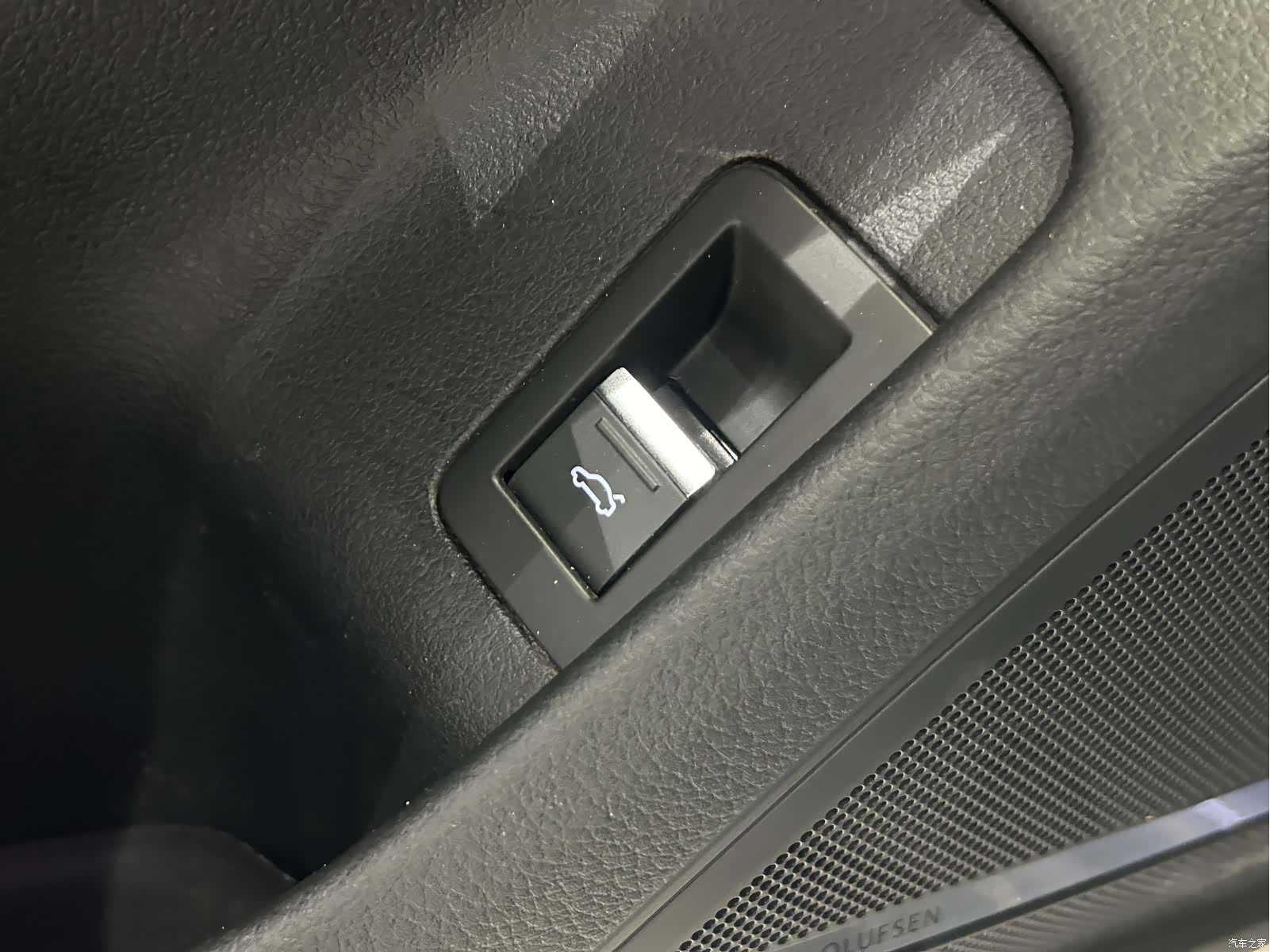 Audi A6L, 2020 9
