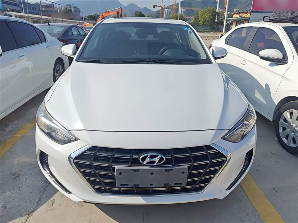 Hyundai Lead