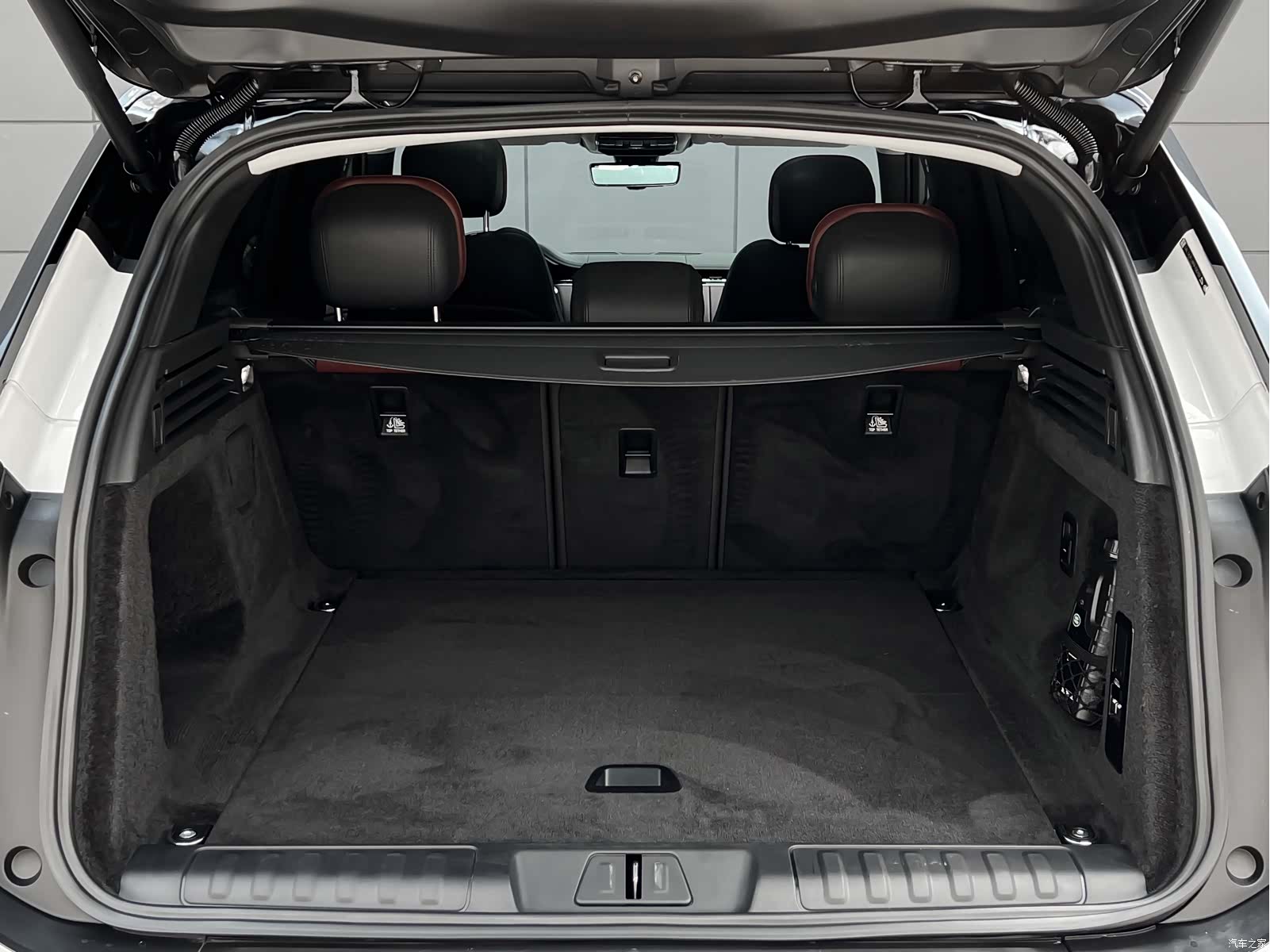 Land Rover Range Rover, 2023 23