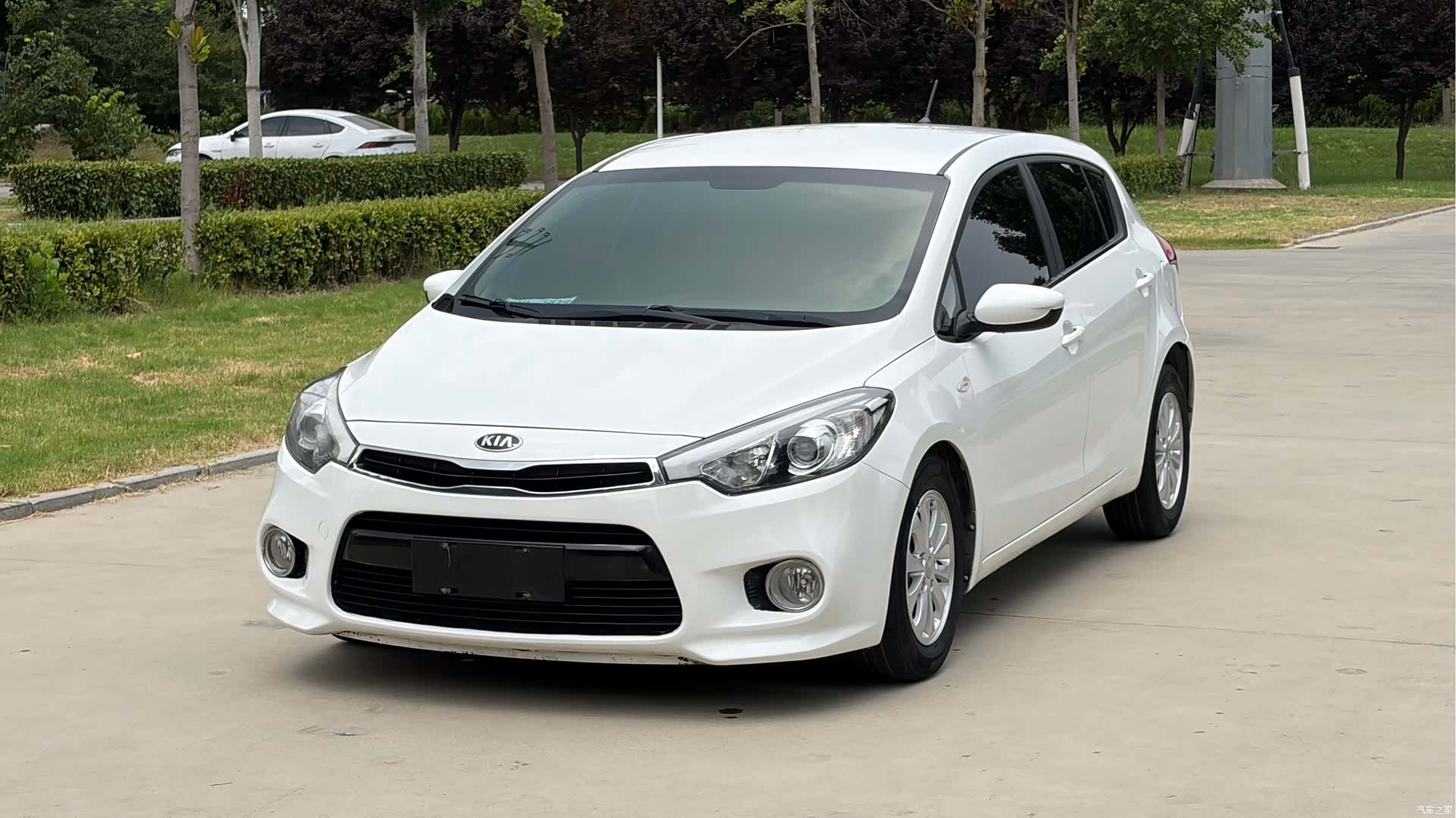 Kia K3, 2014 1