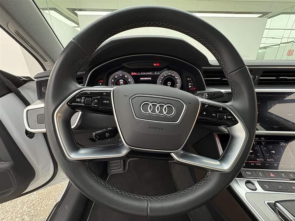 Audi A7L