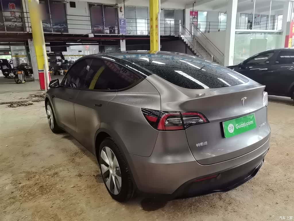 Tesla Model Y, 2022 все фото