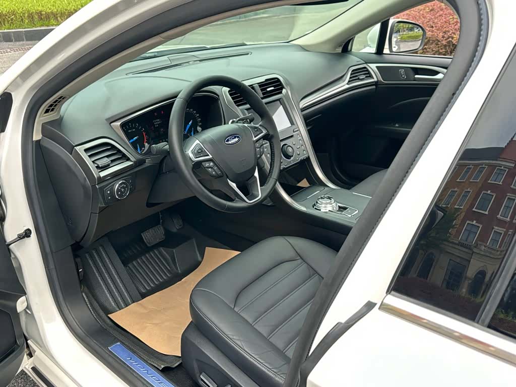 Ford Mondeo, 2017 все фото