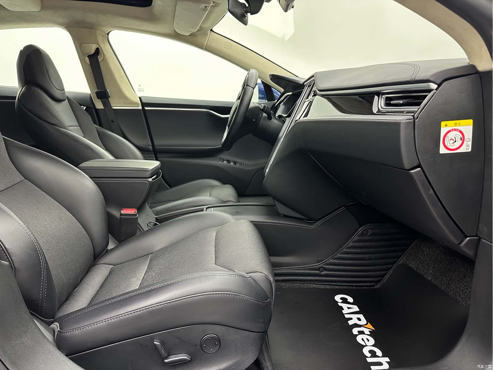 Tesla Model S, 2017 31