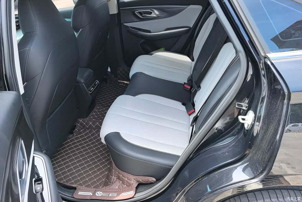 BAIC EU5, 2021 11