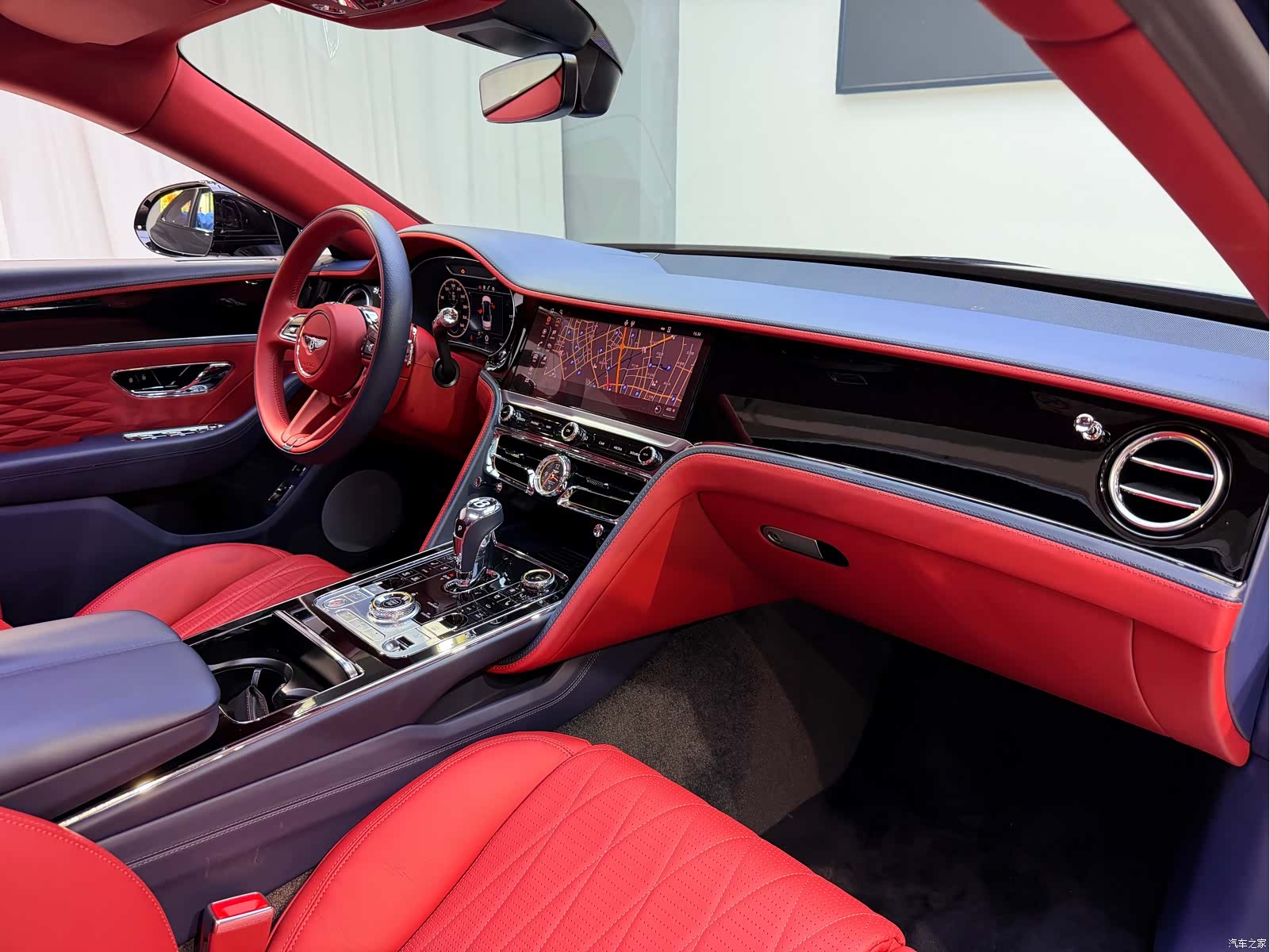 Bentley Flying Spur, 2022 8