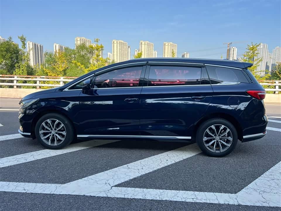 BYD Song MAX