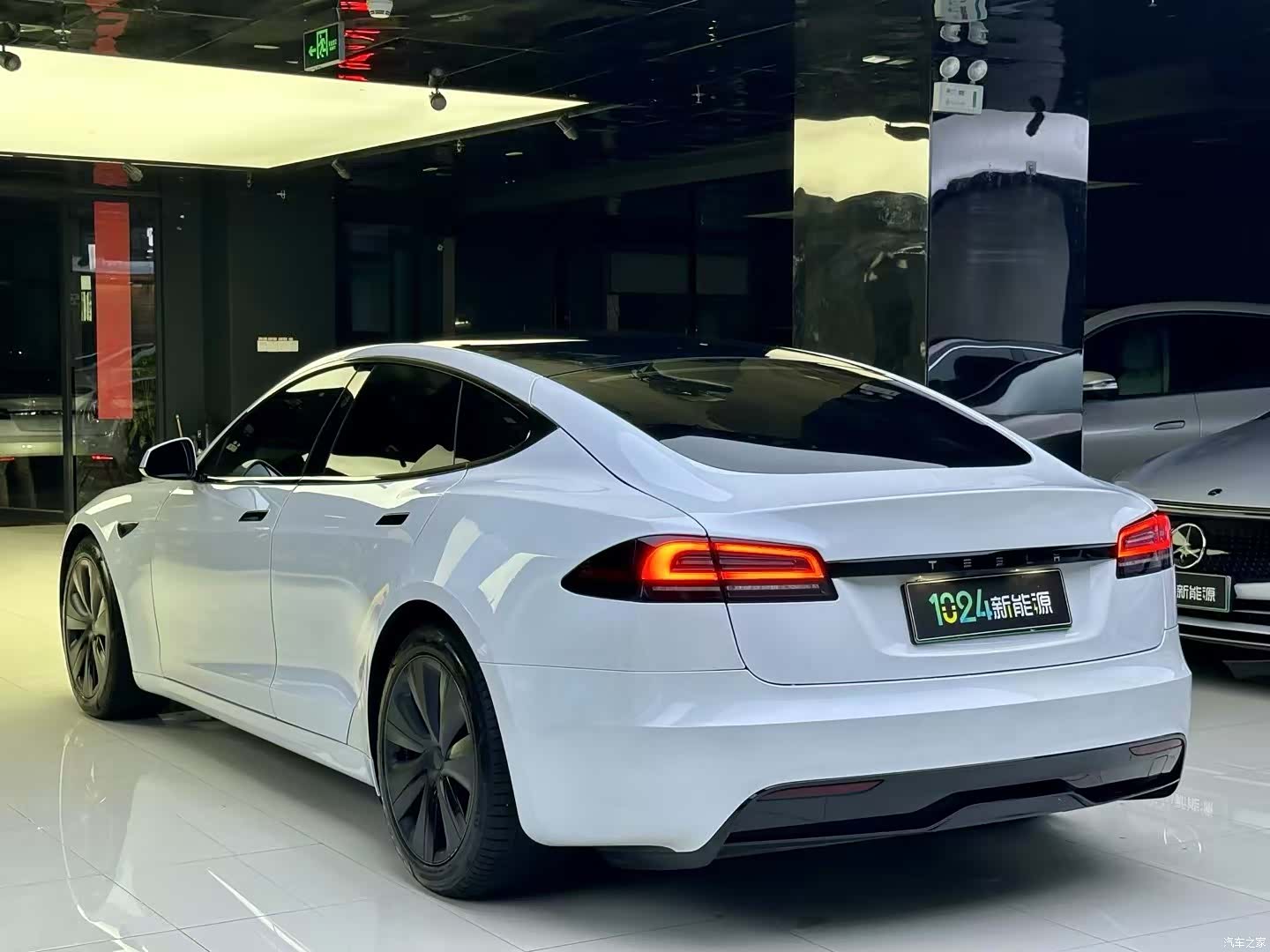 Tesla Model S, 2023 6