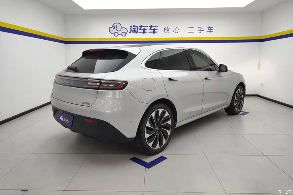 AITO M5, 2022 3