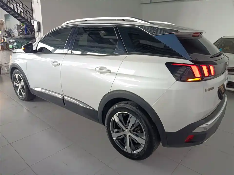 Peugeot 4008