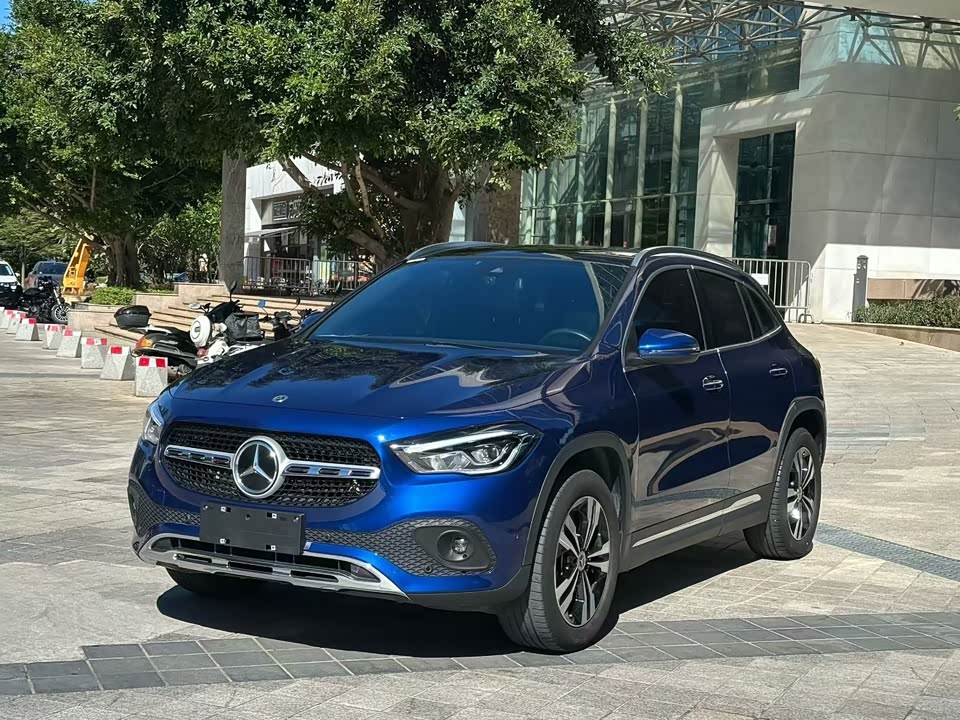 Mercedes-Benz GLA