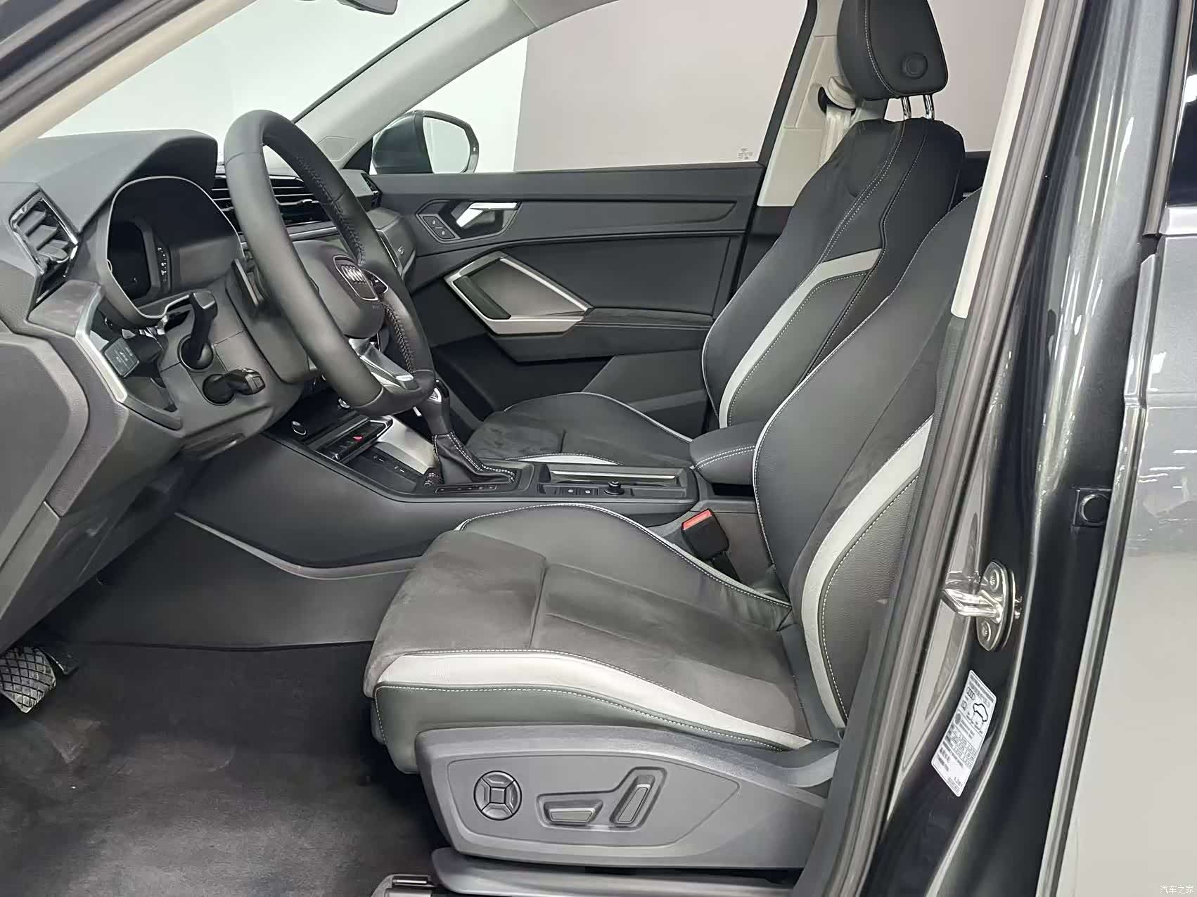 Audi Q3, 2023 12
