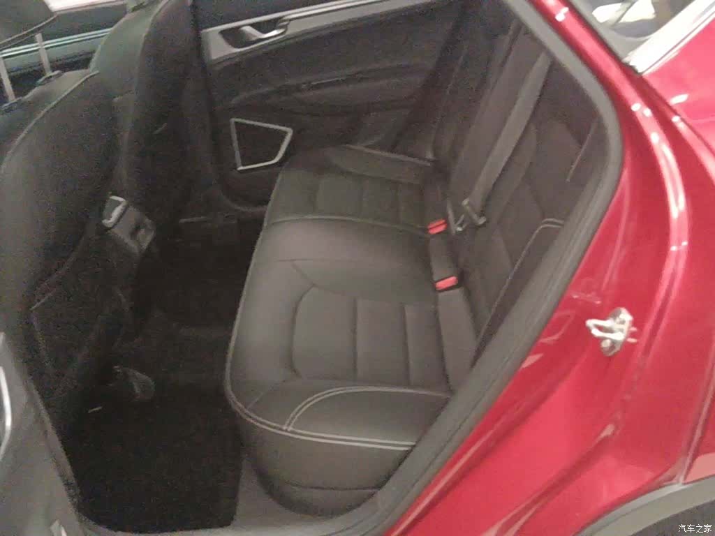 Geely Emgrand, 2019 17
