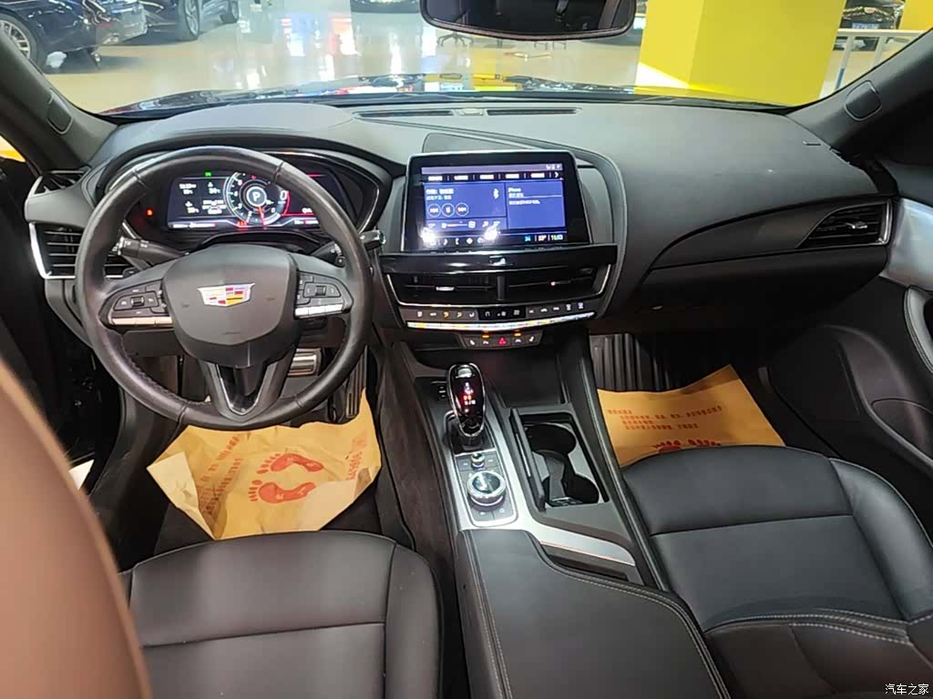 Cadillac CT5, 2023 13